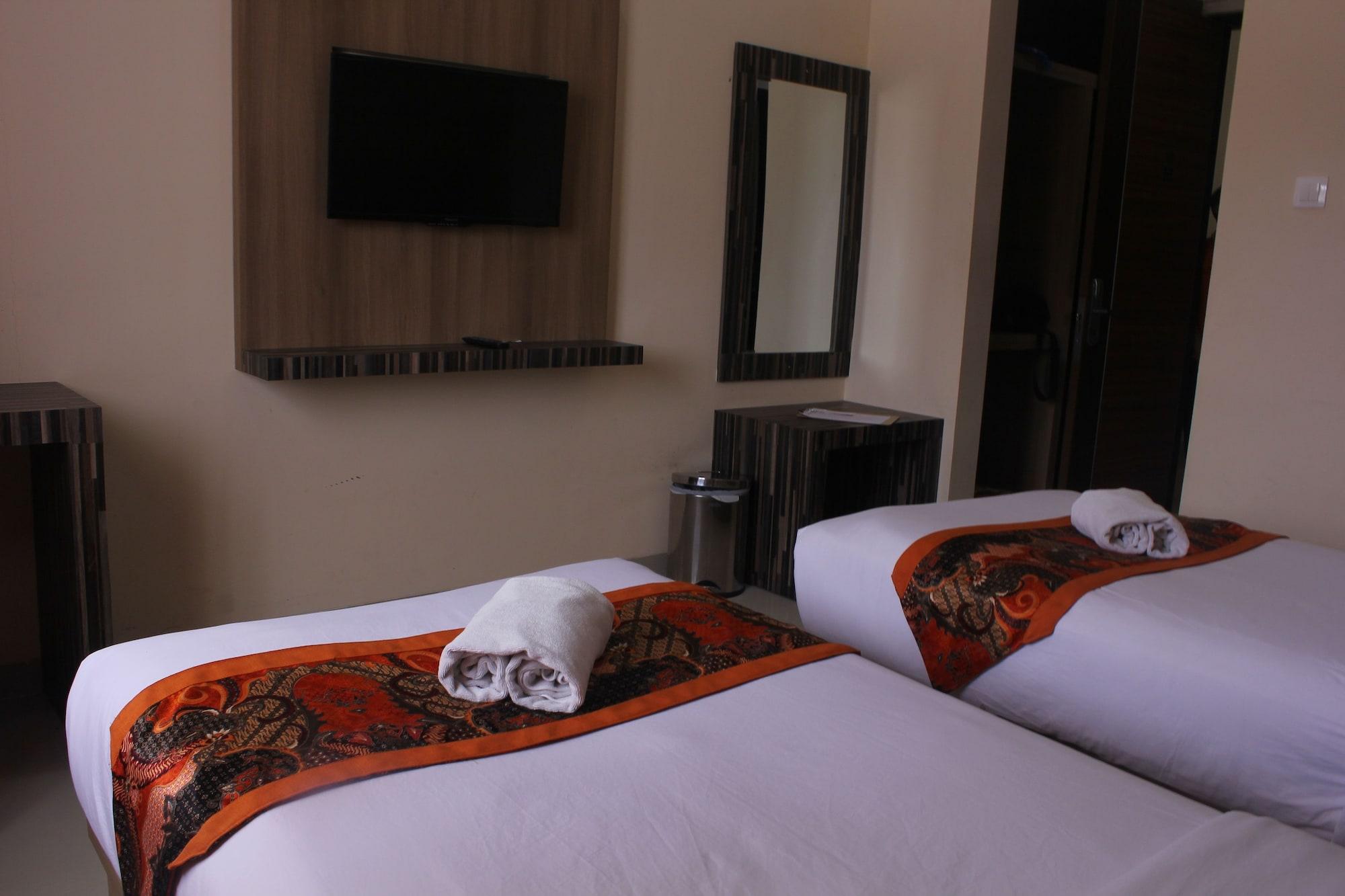 New D'Dhave Hotel 巴东 外观 照片