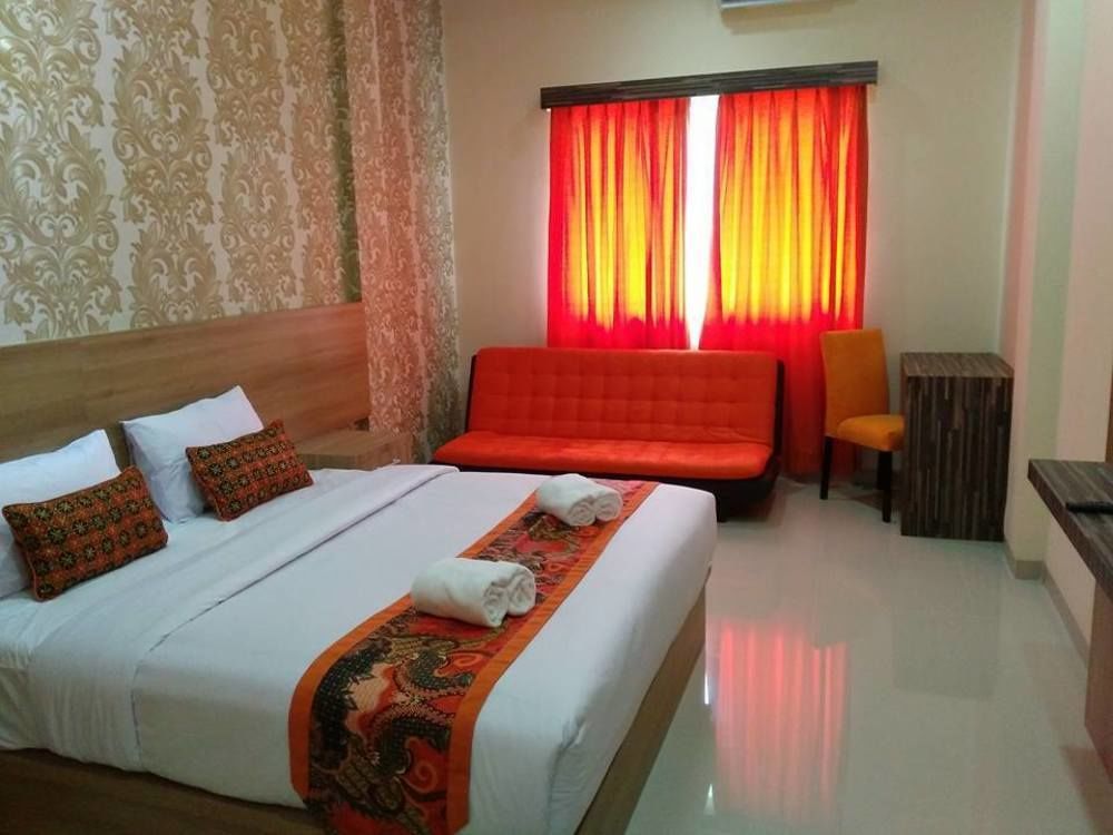 New D'Dhave Hotel 巴东 外观 照片