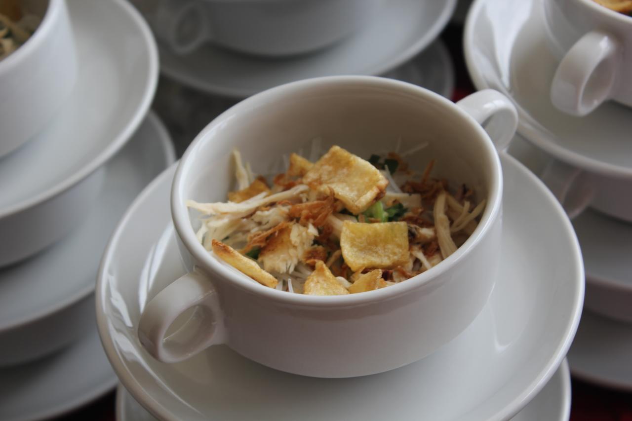 New D'Dhave Hotel 巴东 外观 照片