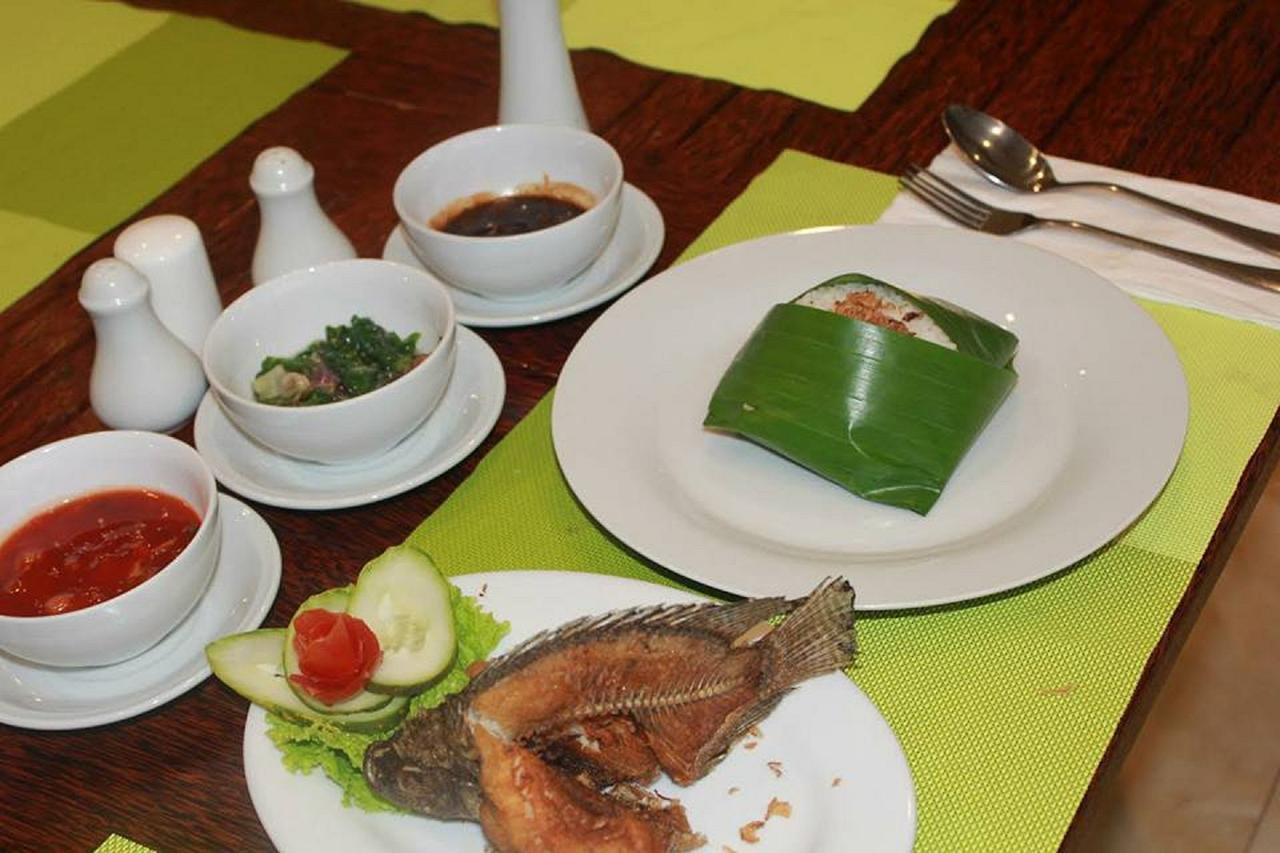New D'Dhave Hotel 巴东 外观 照片